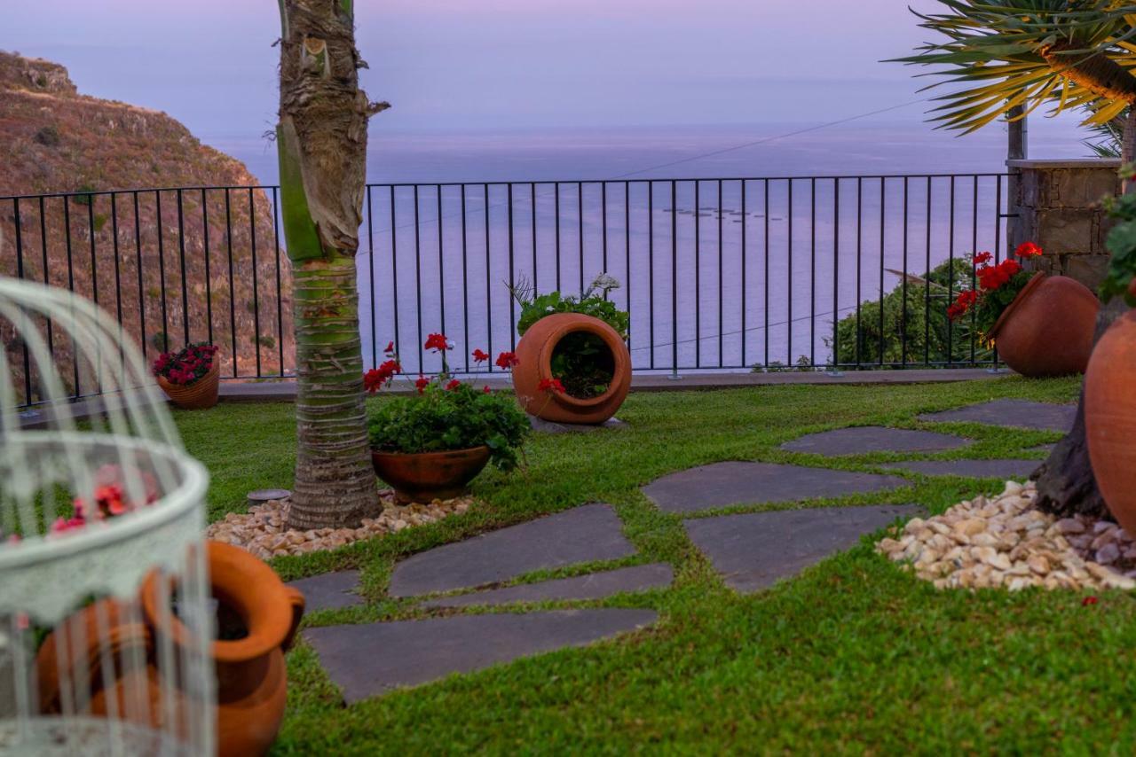 Villa Zeza'S Garden à Calheta  Extérieur photo