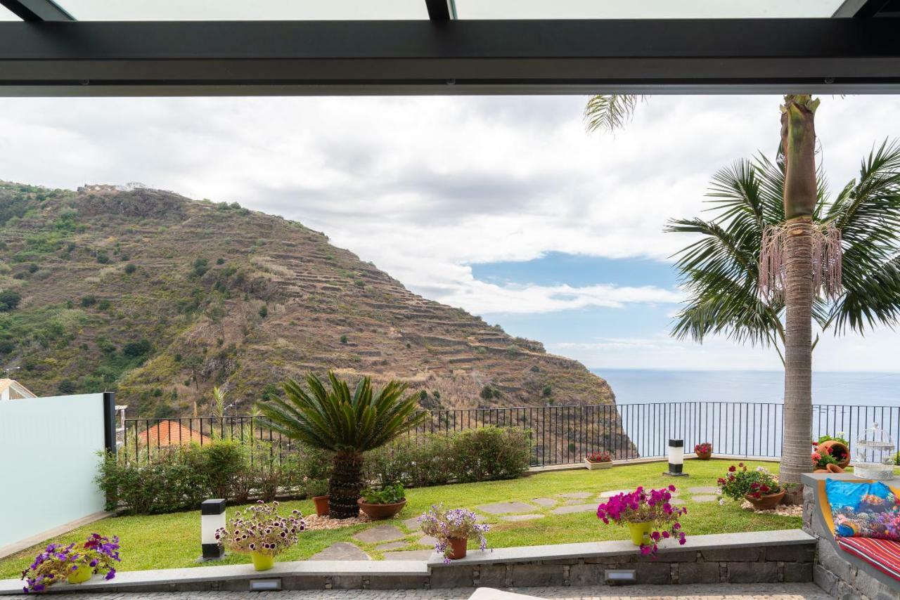 Villa Zeza'S Garden à Calheta  Extérieur photo