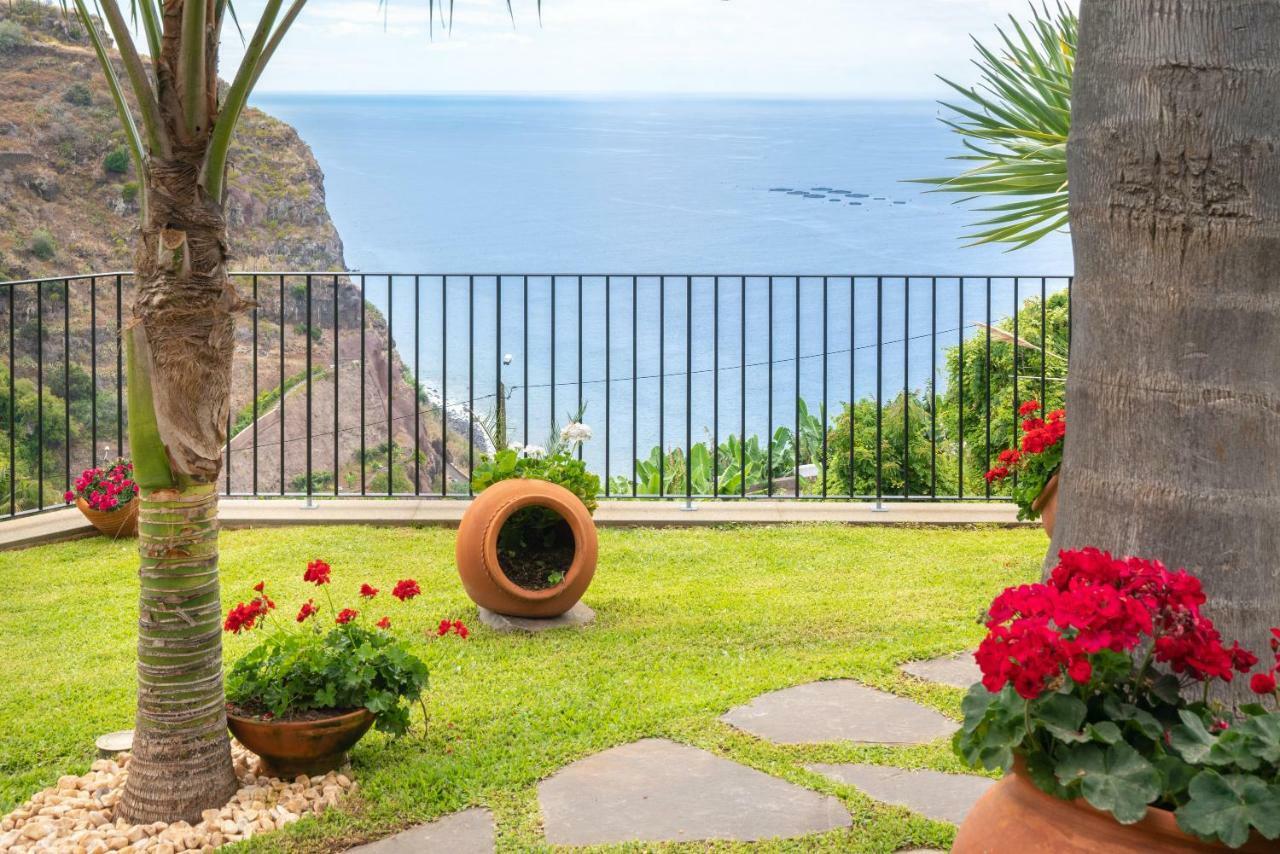 Villa Zeza'S Garden à Calheta  Extérieur photo